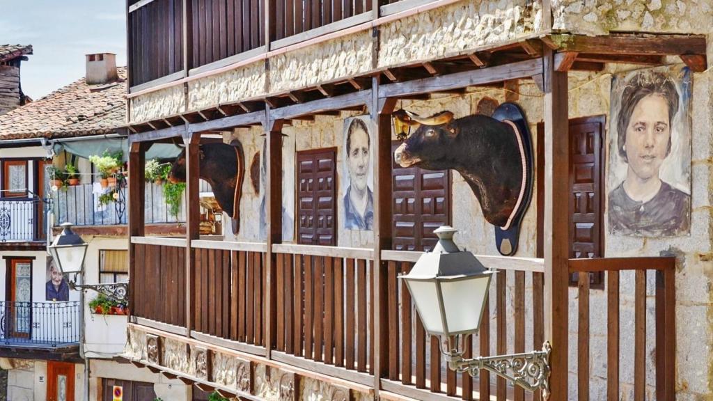 Pinturas de Florencio Maíllo en Mogarraz