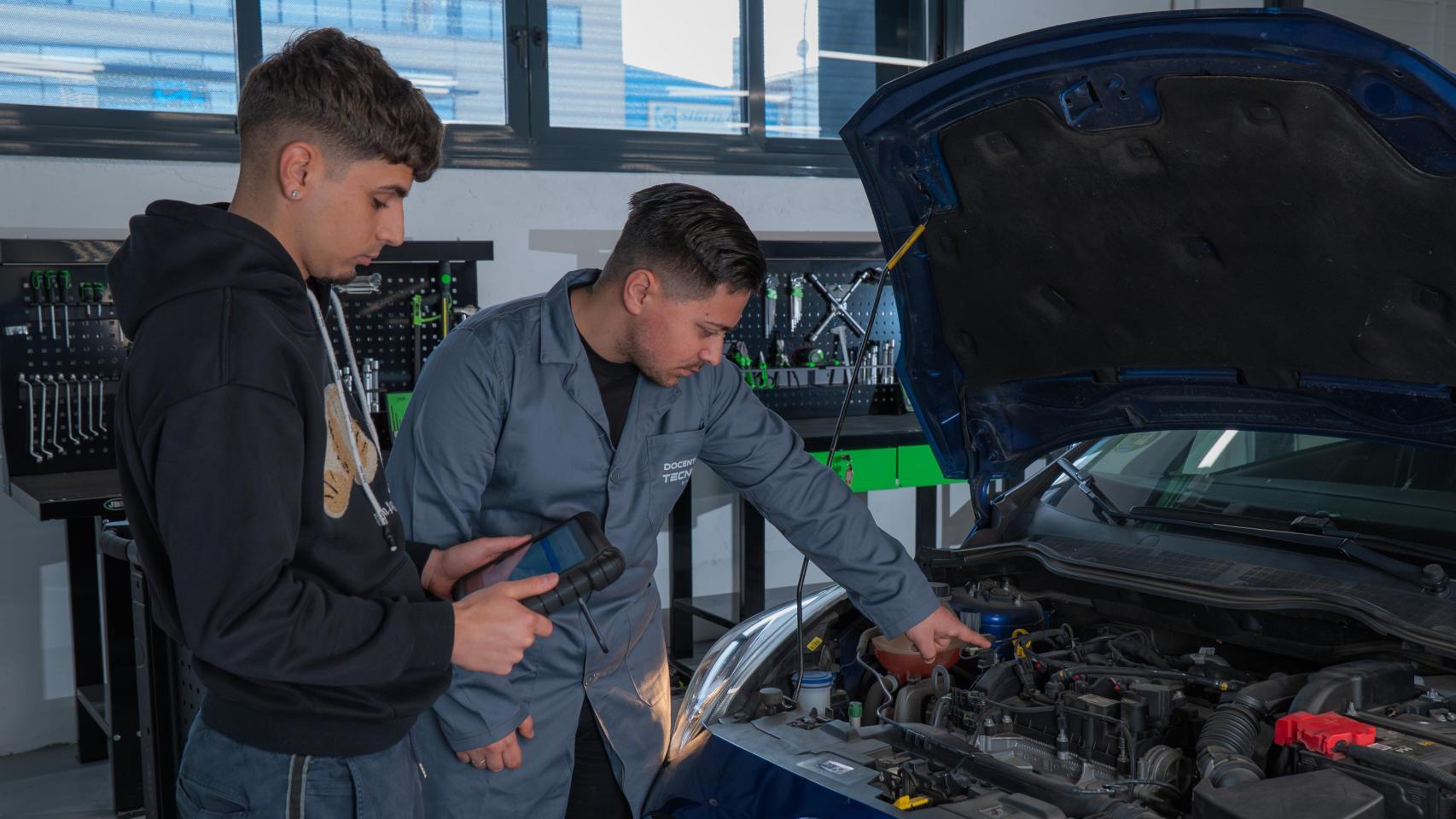 Una sala de automoción del centro de Tecnio.