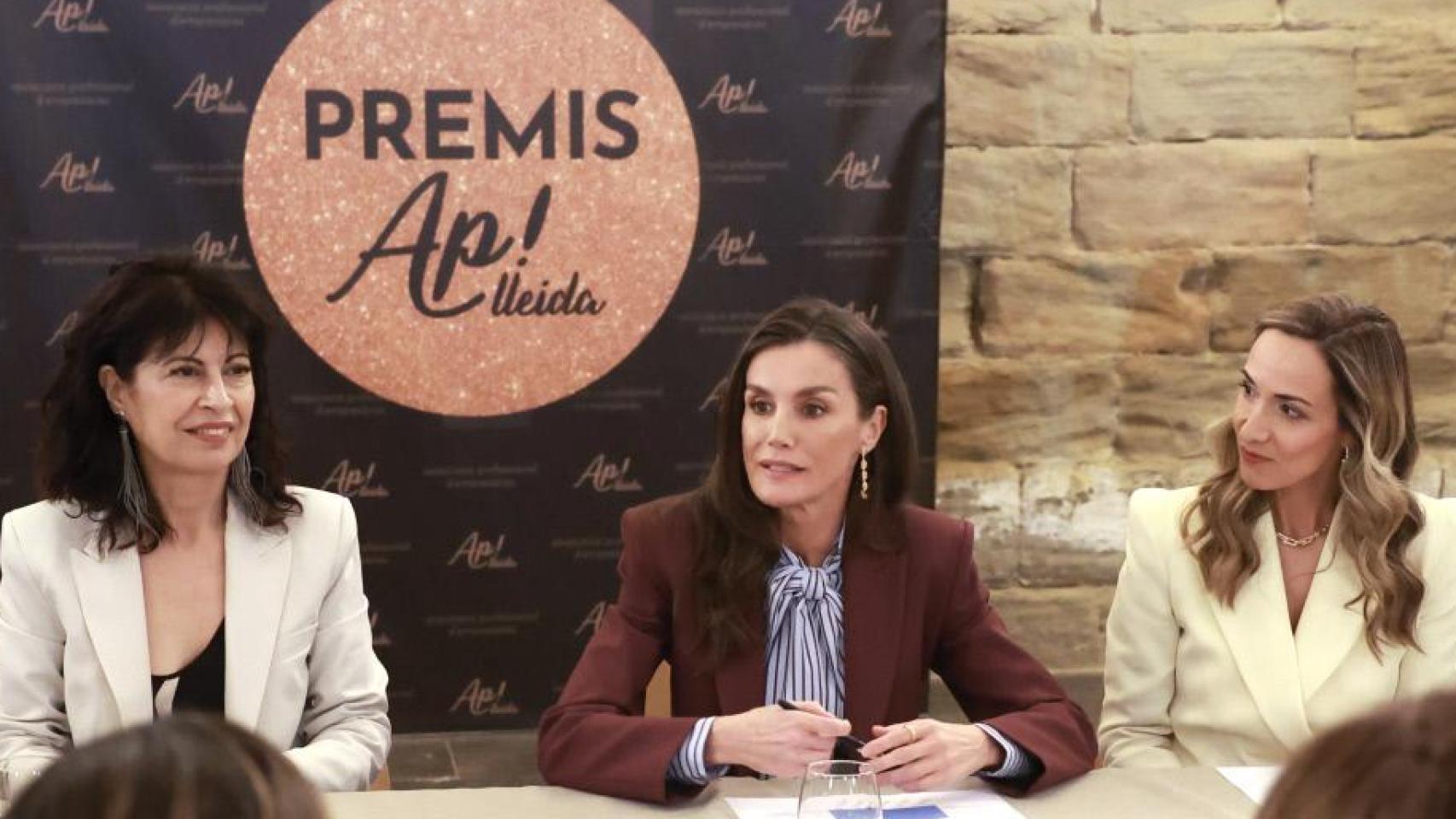 La Reina, durante su reunión de trabajo en Lleida.