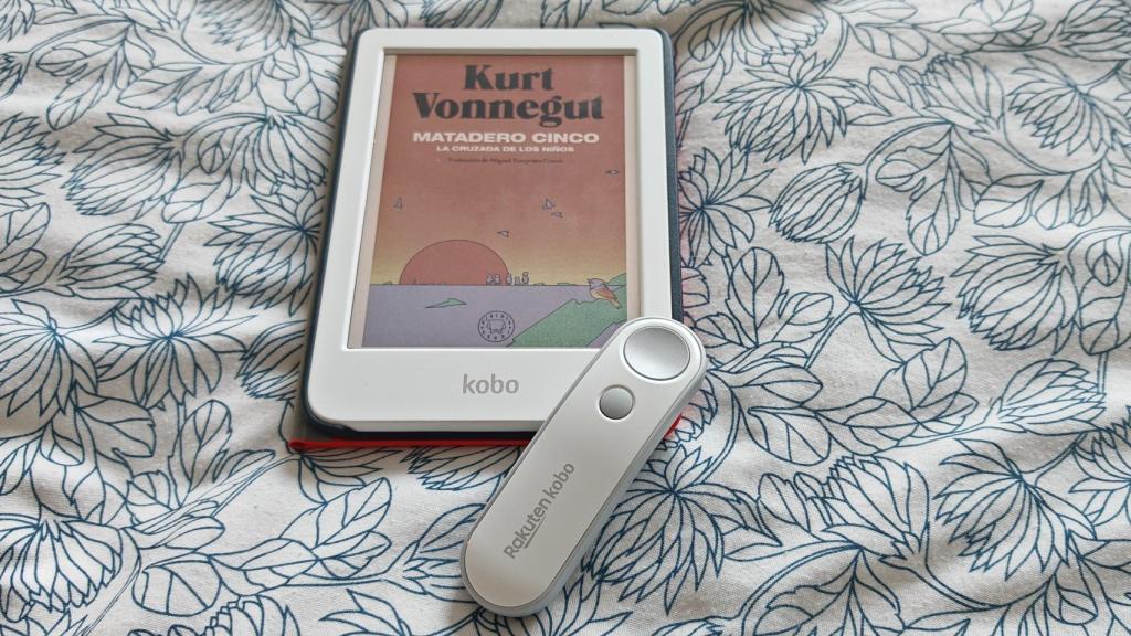 El Kobo Remote es especialmente útil para leer en la cama.