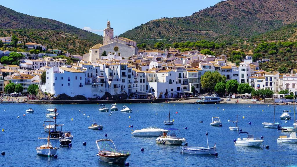 La típica estampa de Cadaqués.