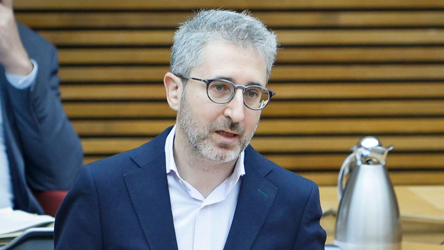 Arcadi España, ministro de Hacienda.