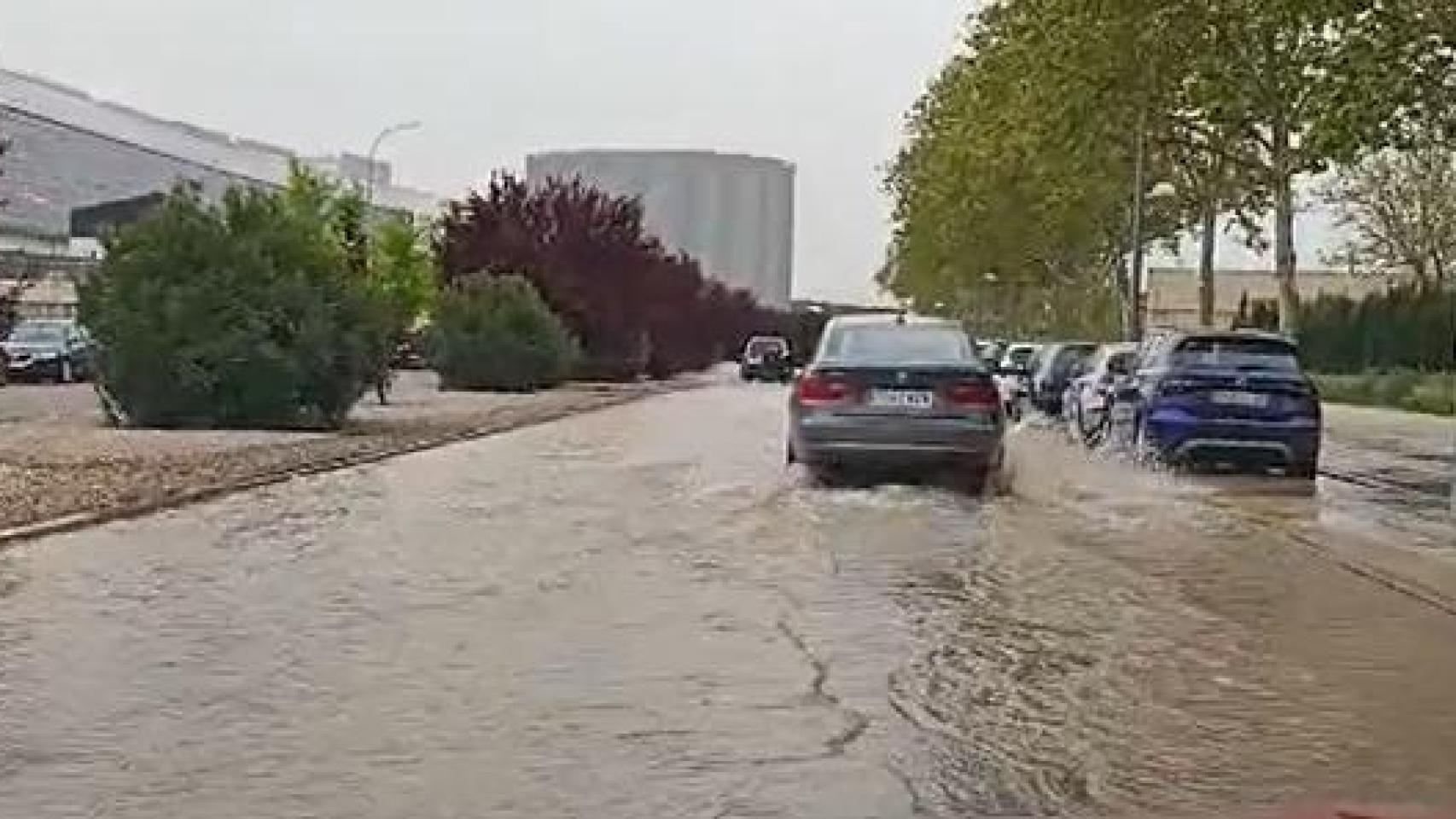 Imagen de la calle Río Guadiana inundada.