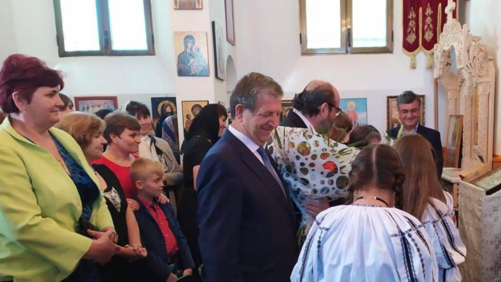 La comunidad cristiano ortodoxa residente en Villanueva de la Cañada, celebrando la fiesta de su patrona, la Virgen de la Fuente de la Sanación.