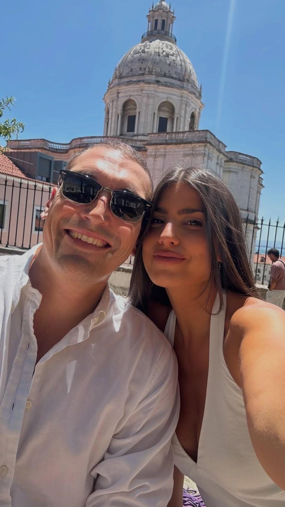 SaveClip.App_6698469La influencer Elena Fermo ha anunciado a través de las redes sociales el fallecimiento de su pareja.64_18577515019033835_6422264697926103953_n