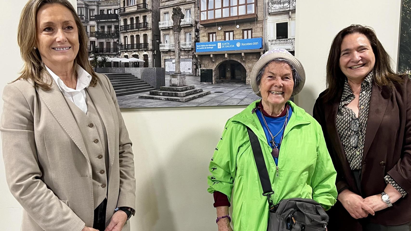 Maritxu, recibida por Luisa Sánchez y Ana Ortiz.