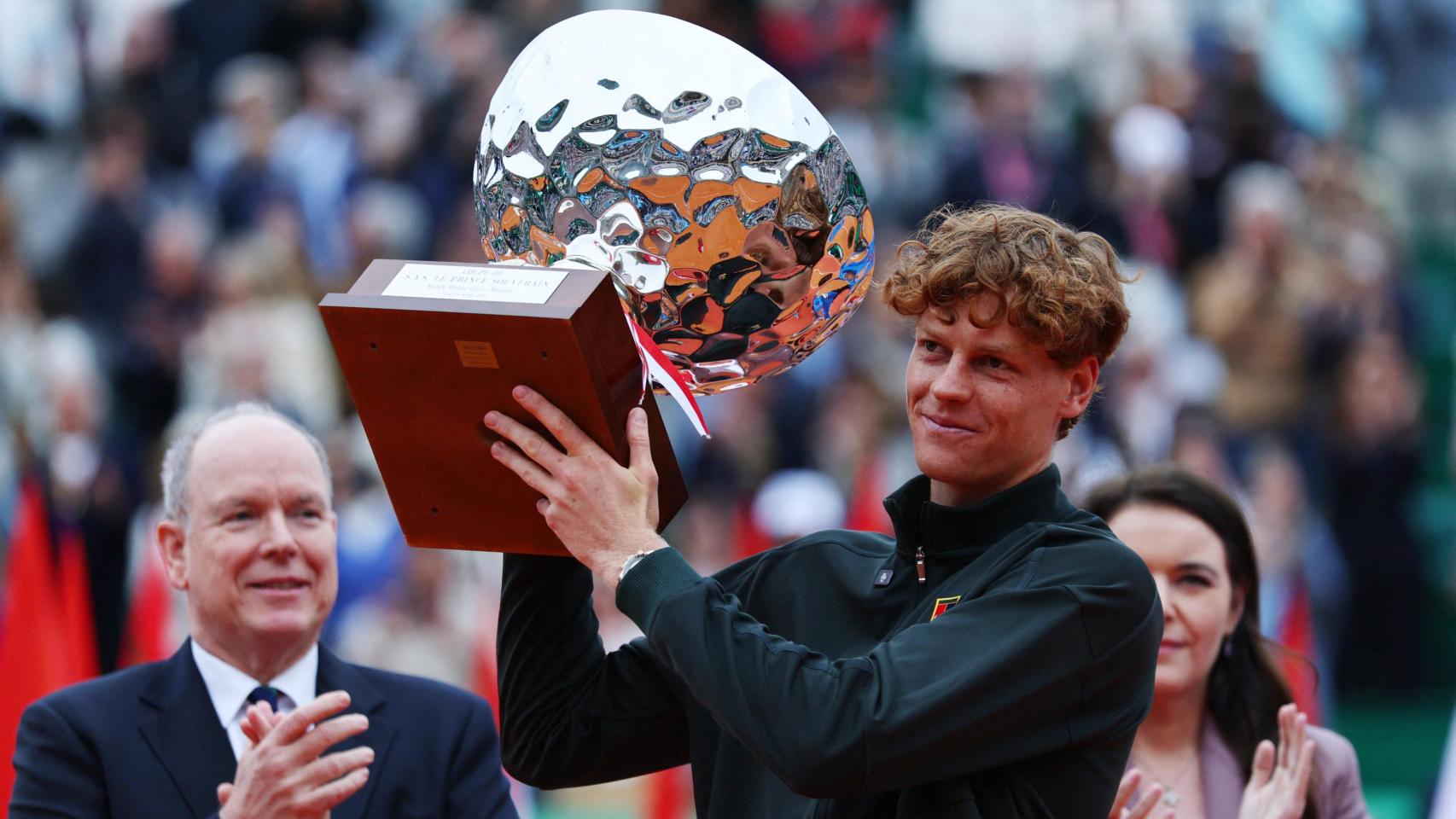 Jannik Sinner celebra su victoria en el Masters 1000 de Montecarlo.