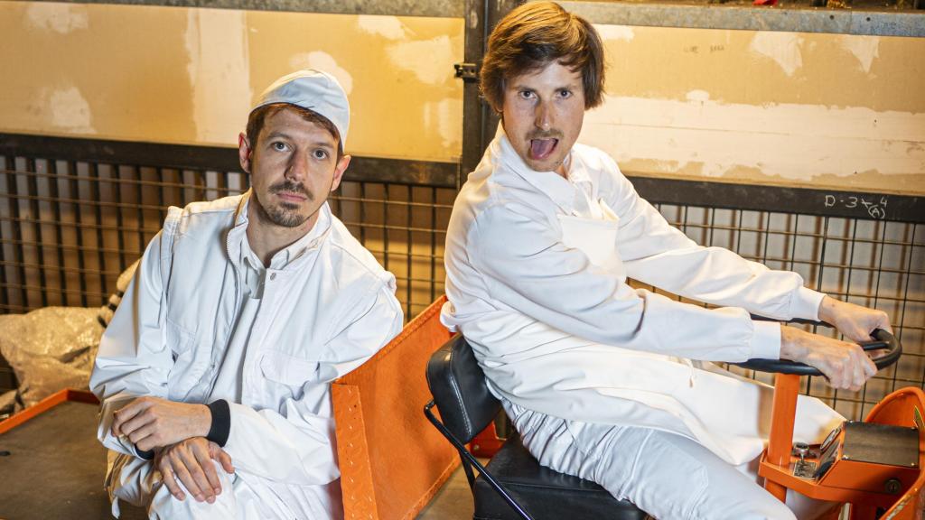Marcel Borràs y Nao Albet (derecha) en Teatre Lliure de Montjuïc. Foto: Pau Venteo