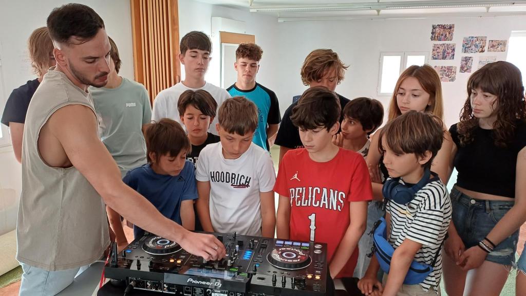 Una actividad con niños.