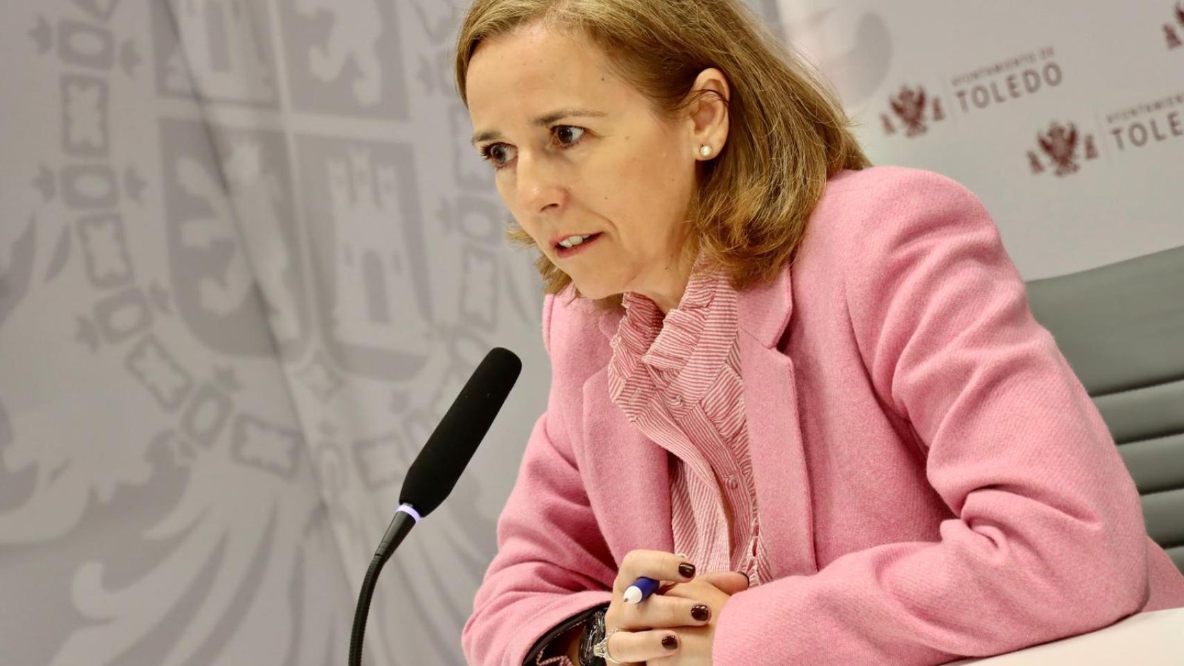 La concejala de Obras y Servicios Públicos, Loreto Molina, este lunes en rueda de prensa.