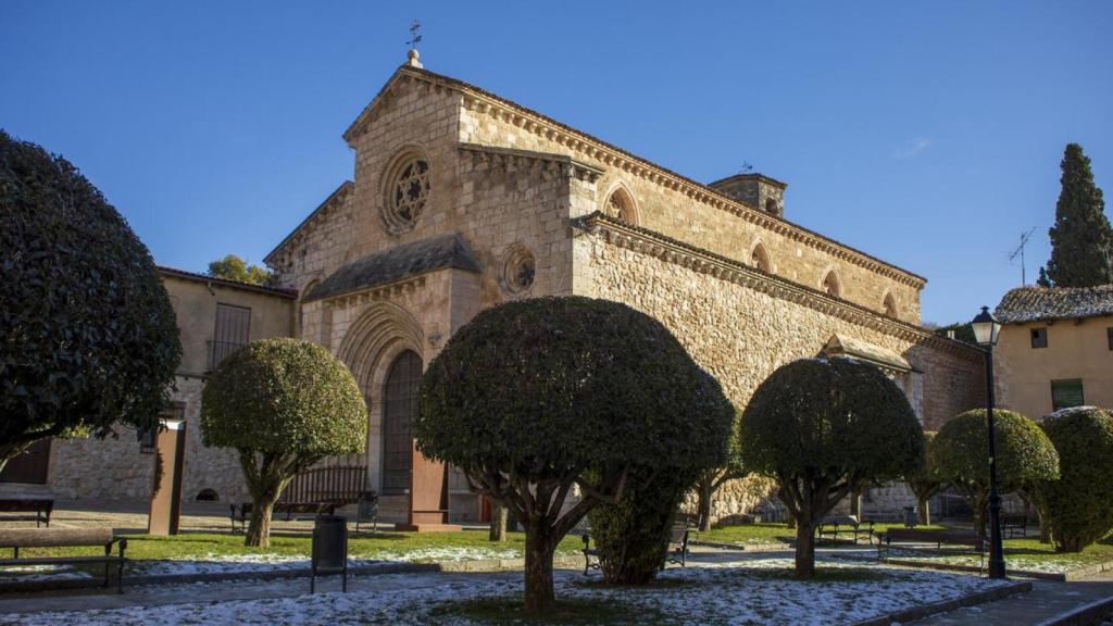 Vista de la iglesia de San Felipe en la localidad de Brihuega.