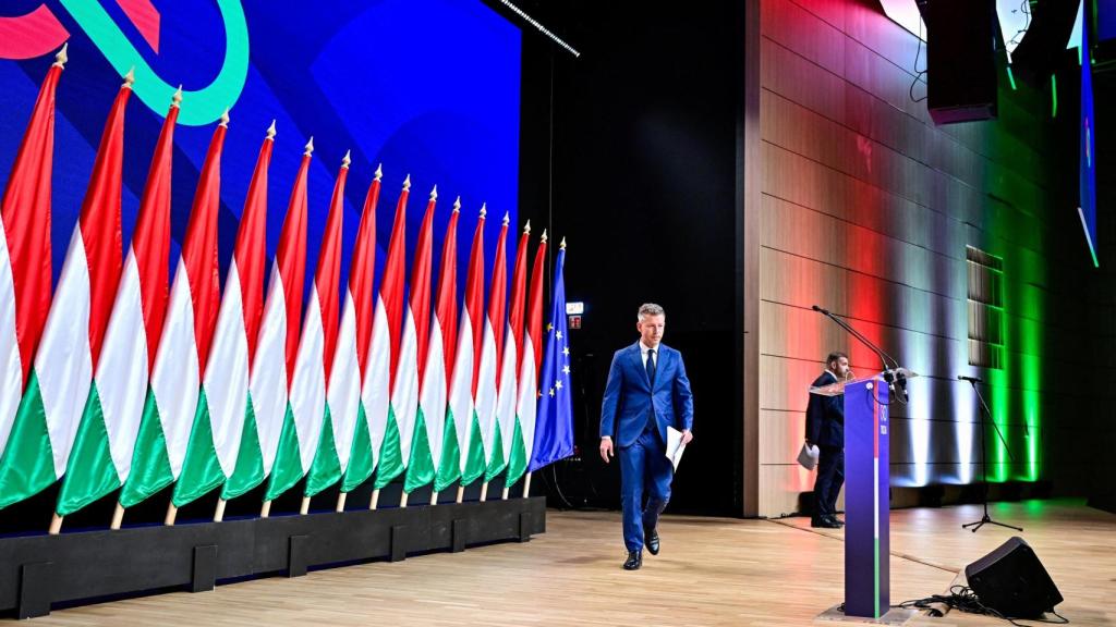 El segundo día de las elecciones parlamentarias en Budapest, Peter Magyar ofreció una conferencia de prensa.