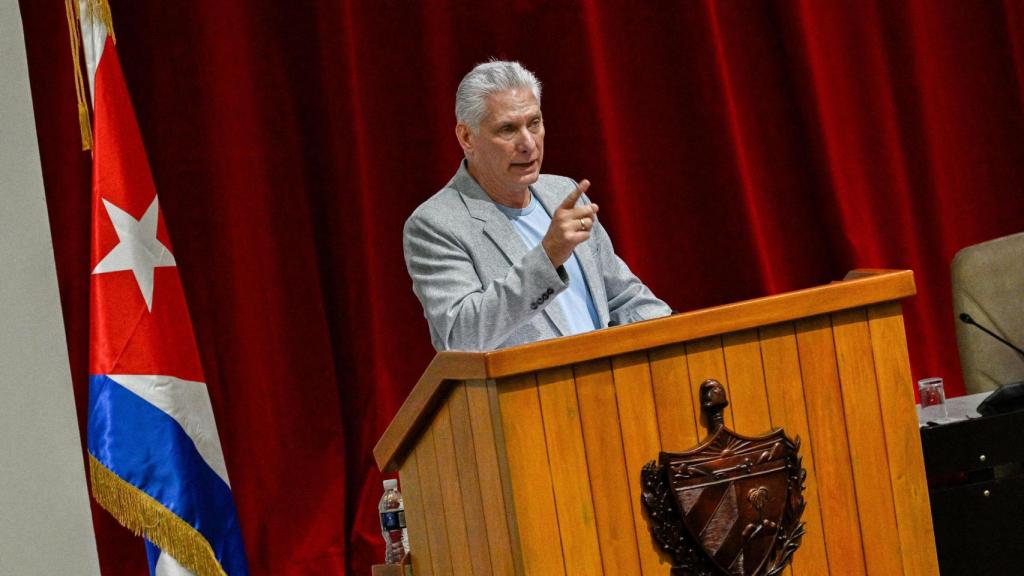 Miguel Díaz-Canel, en un encuentro con fieles a la revolución cubana, en La Habana.
