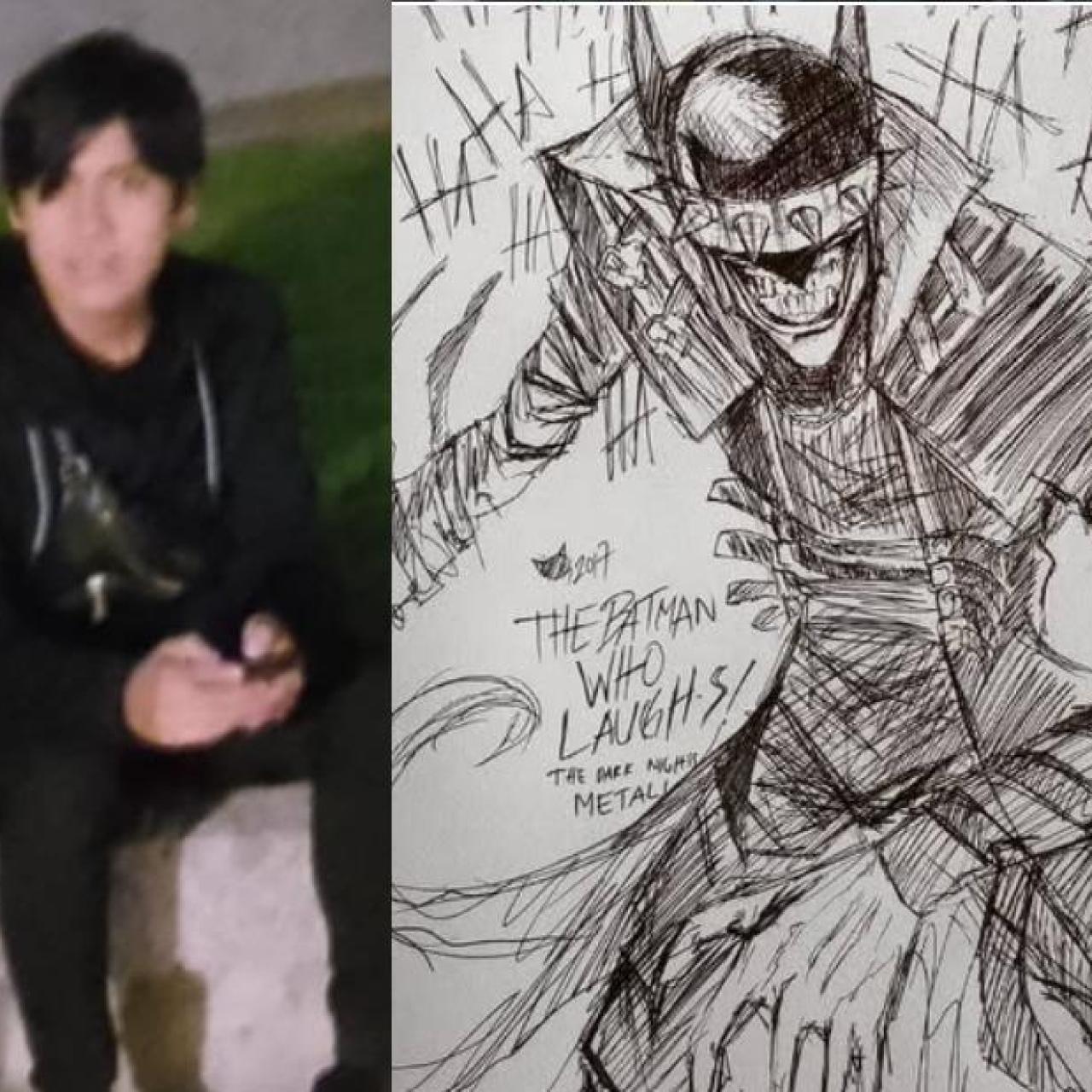 Julio, junto a uno de sus dibujos góticos, El Batman que ríe, la versión de villano de Bruce Wayne.