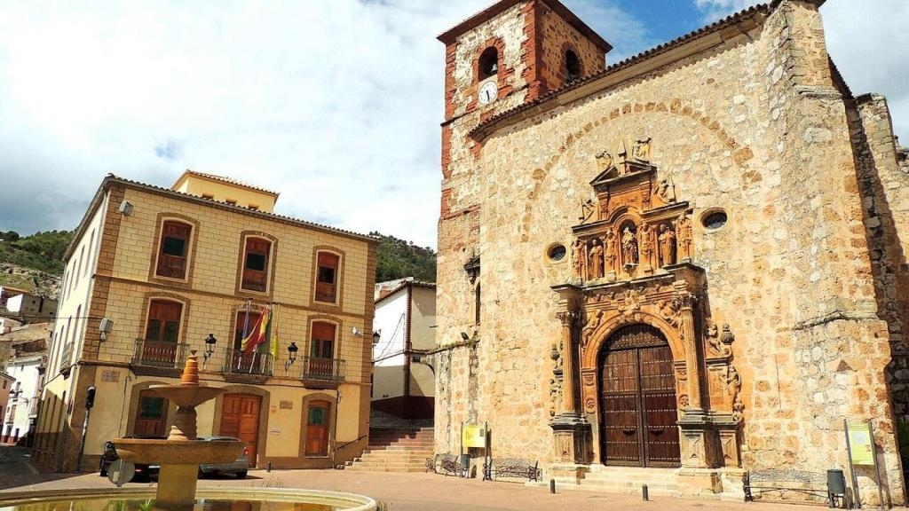 Plaza de la Iglesia de Orcera