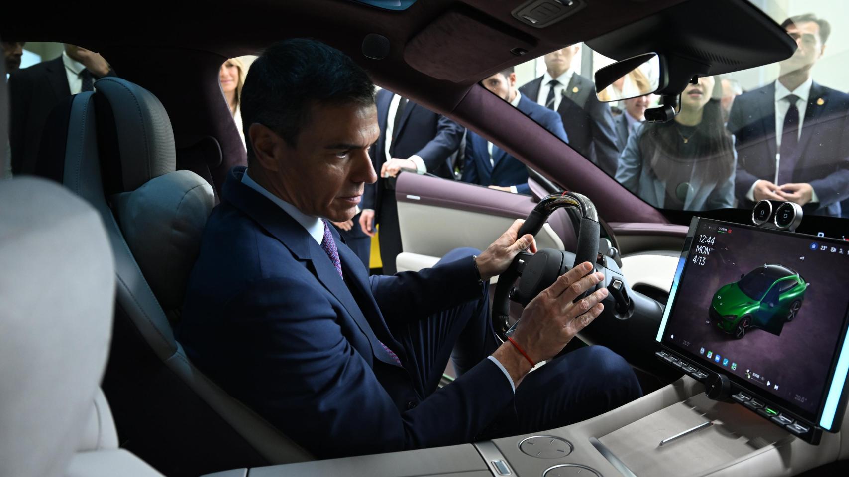 Sánchez pide que Occidente «renuncie» a parte de su poder antes de ver a Xi, en pleno pulso entre China y EEUU por Ormuz