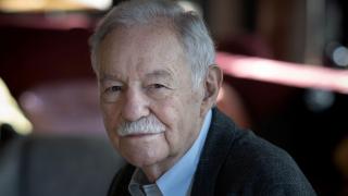 Eduardo Mendoza: