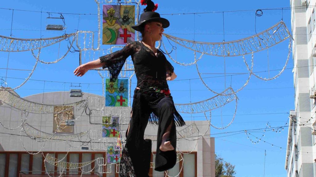 Uno de los espectáculos de calle realizados en la pasada edición del festival.
