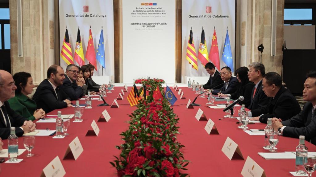Ma Hui, viceministro del Departamento Internacional del Partido Comunista chino, durante su visita a la Generalitat de Cataluña en enero pasado, dentro de una ronda de contactos políticos en España que incluyó reuniones con Zapatero y el PCE.