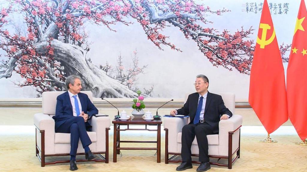 El viceministro del Departamento Internacional del PCCh, Ma Hui, durante su visita institucional a la Generalitat a principios de este año, en el marco de su ronda de contactos políticos en España, que incluyó reuniones con Zapatero, el PCE y dirigentes del PP.