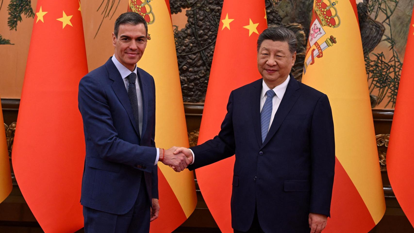 Pedro Sánchez y Xi Jinping este martes en Pekín.