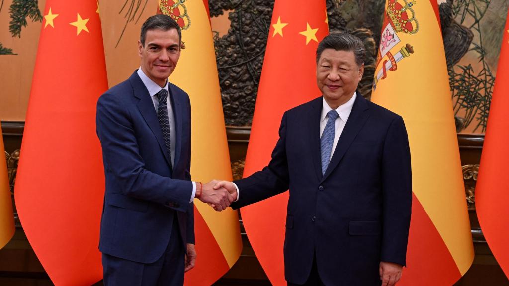 Pedro Sánchez y Xi Jinping este martes en Pekín.