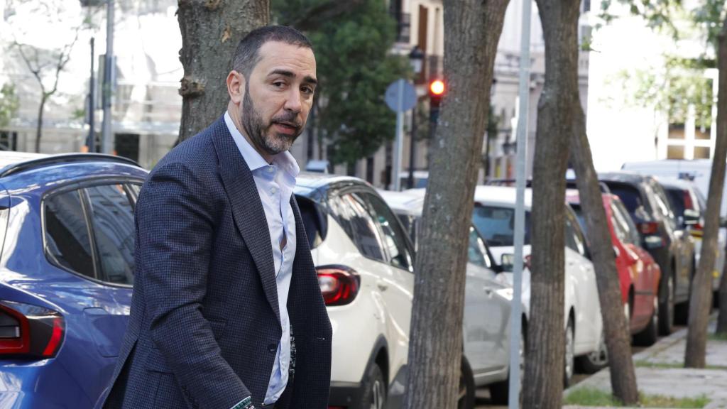 El empresario Víctor de Aldama a su llegada al Tribunal Supremo este lunes.