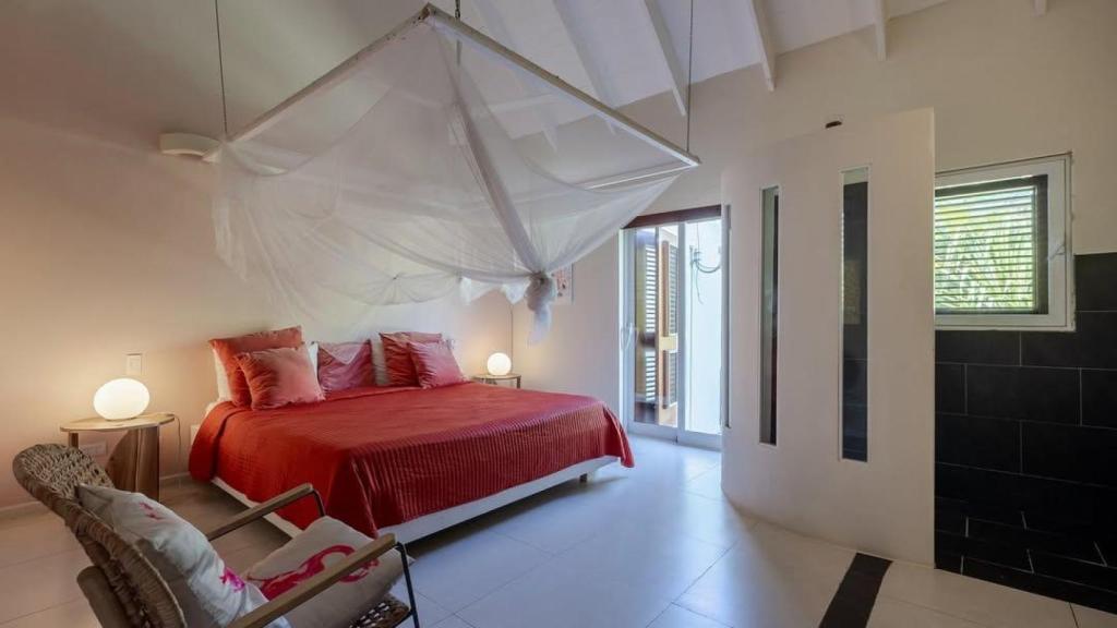 Una de las habitaciones de Villa Arquebuse, Villa Deseo en 'La Isla de las Tentaciones'.