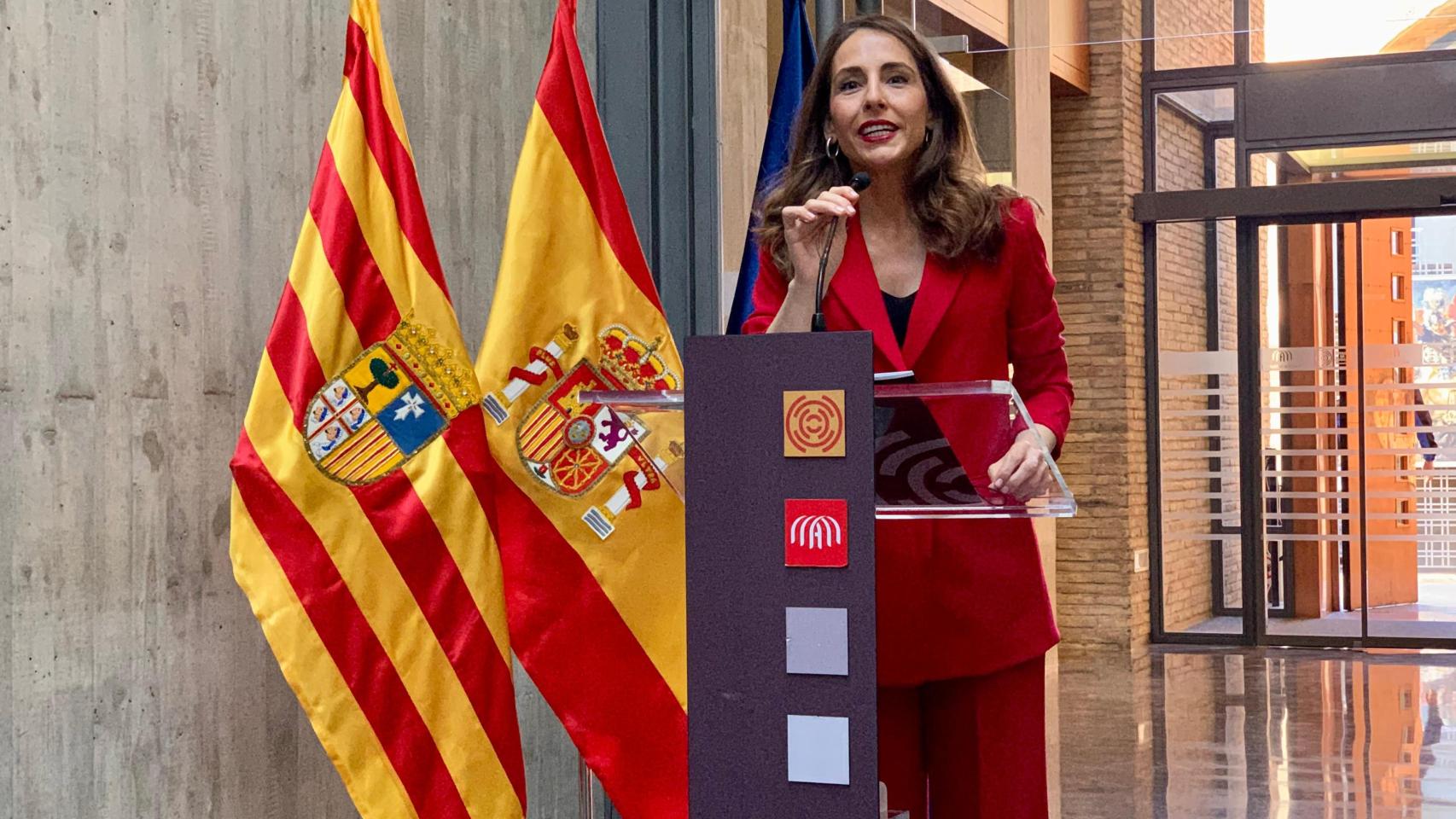 La presidenta de las Cortes, María Navarro, este martes.