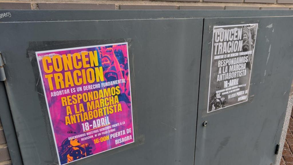 Carteles de la protesta promovida por la Unión Popular de Estudiantes.