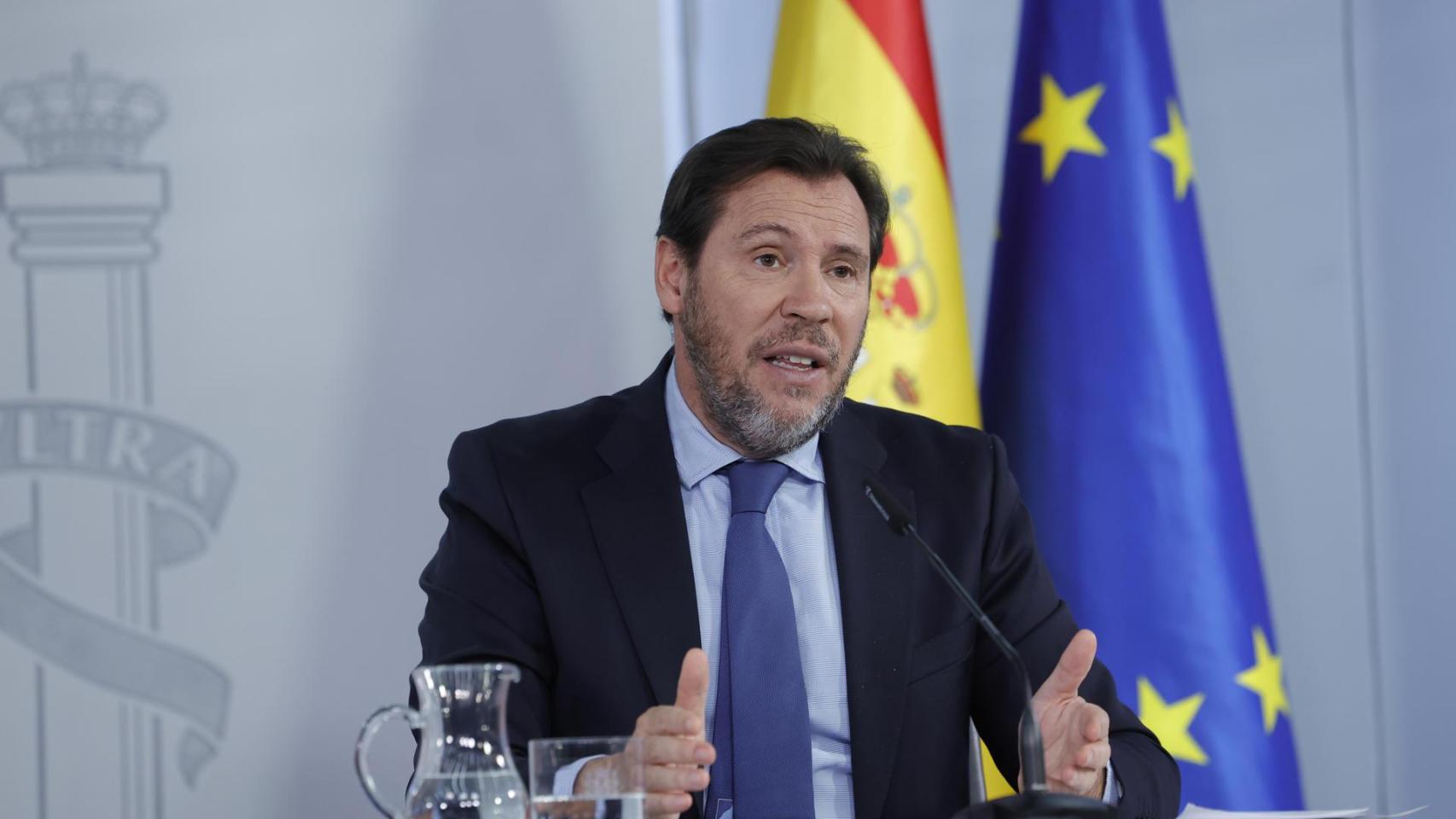 El ministro de Transportes y Movilidad Sostenible, Oscar Puente, en la rueda de prensa tras la reunión del Consejo de Ministros de este martes.