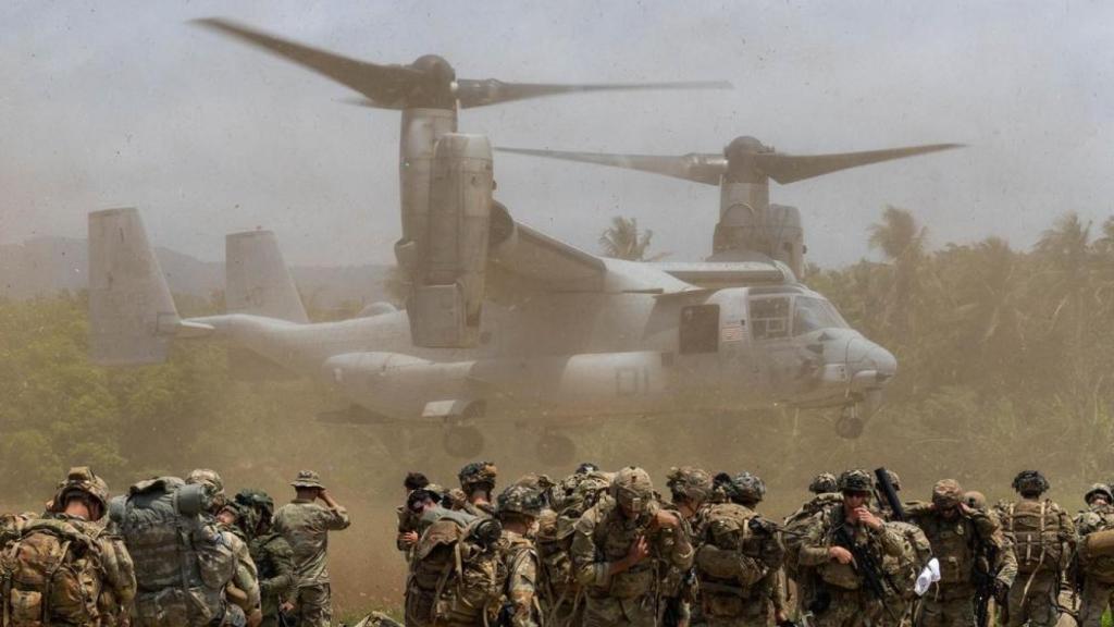 Soldados filipinos y estadounidenses en el Balikatan 2023.