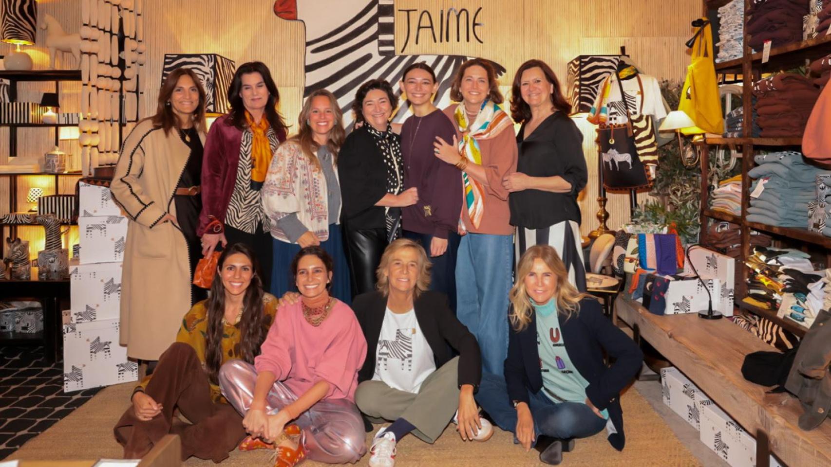 Han formado parte de este homenaje Gena West, Paloma Blanc, Mery Rodríguez y Marta Barroso, junto a la familia de Jaime Martínez Alonso.