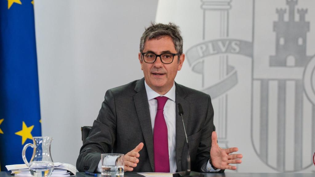 El ministro de la Presidencia, Justicia y Relaciones con las Cortes, Félix Bolaños, durante la rueda de prensa tras el consejo de Ministros de este martes.