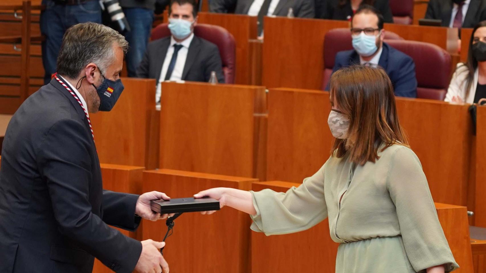 La procuradora socialista, Patricia Gómez Urbán, negó el saludo en 2022 a Carlos Pollán en el Pleno de constitución de las Cortes de Castilla y León