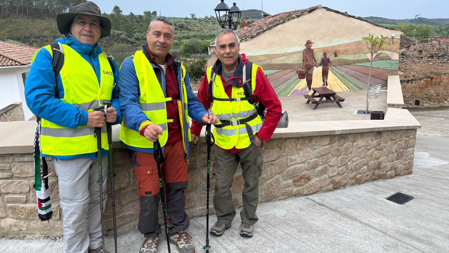 Los cuatro jinetes de la ONCE llegan a Cirueña.