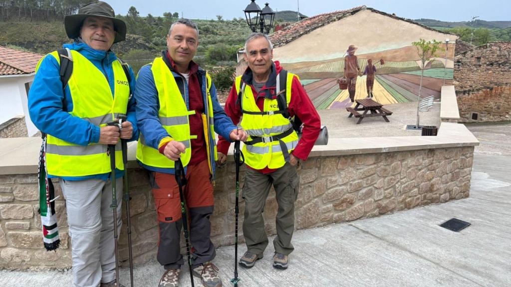 Los cuatro jinetes de la ONCE llegan a Cirueña.