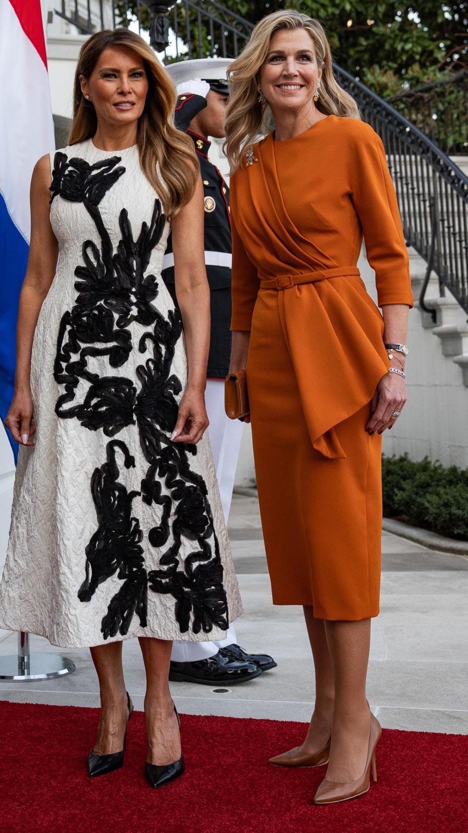 Melania Trump y la reina Máxima posan en la Casa Blanca.