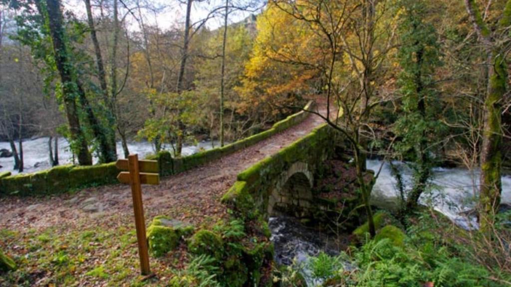 Ponte do Santo Sepulcro, en Pazos de Arenteiro