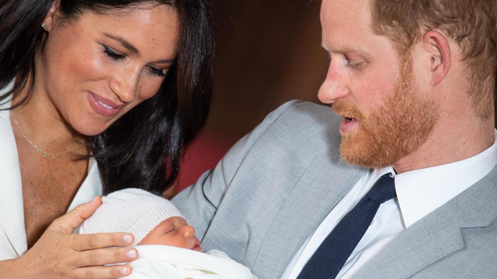 Meghan y Harry junto a Archie.