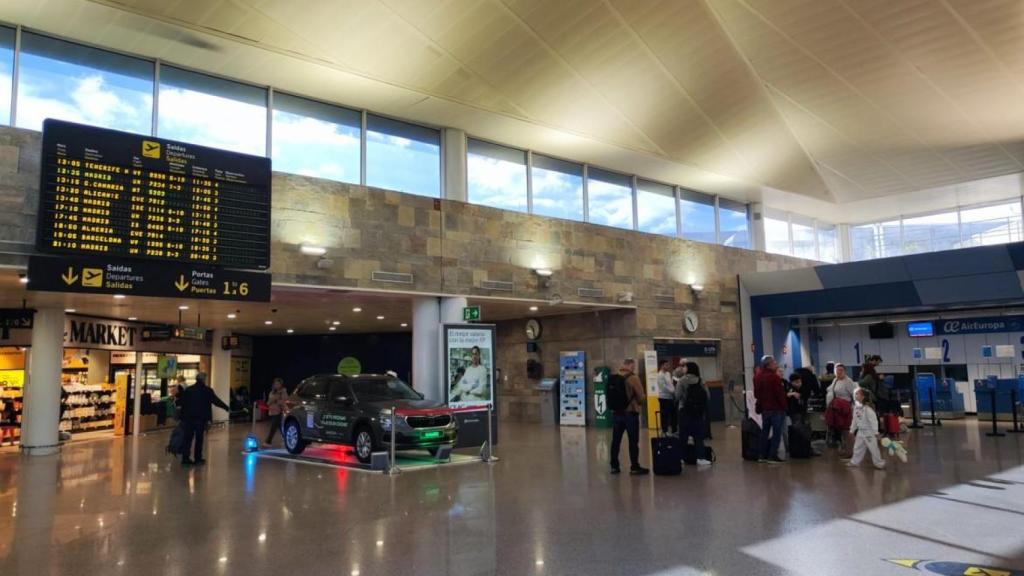 Vista parcial de la terminal del aeropuerto de A Coruña.