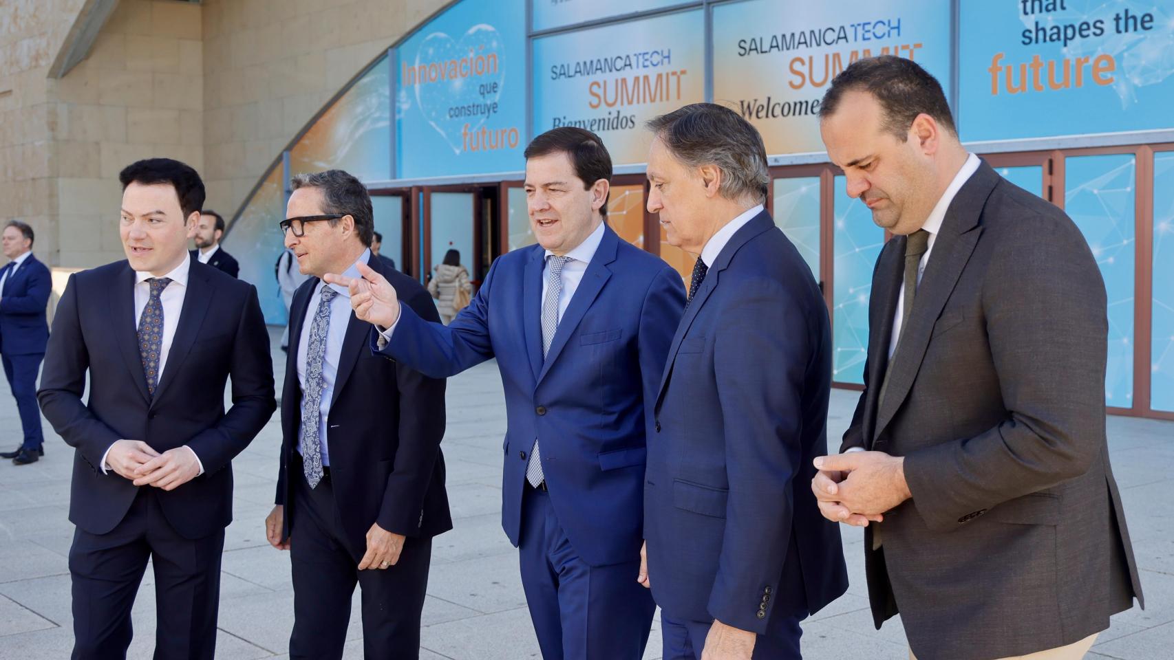 El presidente de la Junta de Castilla y León en funciones, Alfonso Fernández Mañueco, inaugura la cumbre Salamanca Tech Summit 2026, este miércoles