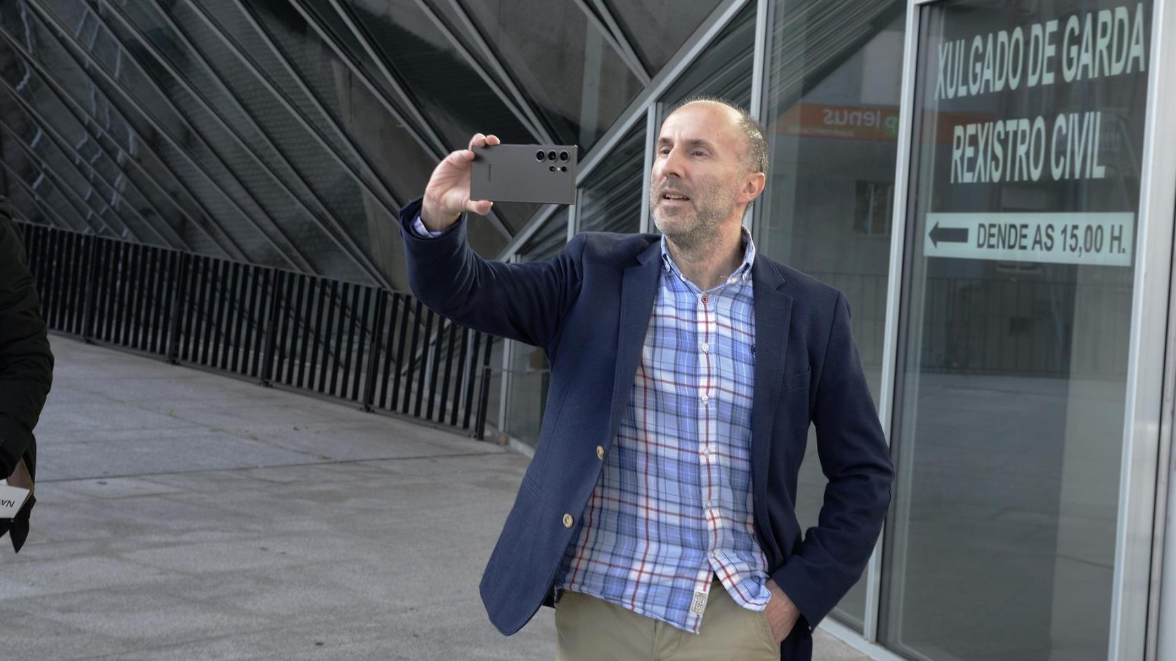 Jácome, alcalde de Ourense, apelará contra su imputación: Sobran los motivos para sobreseer el proceso
