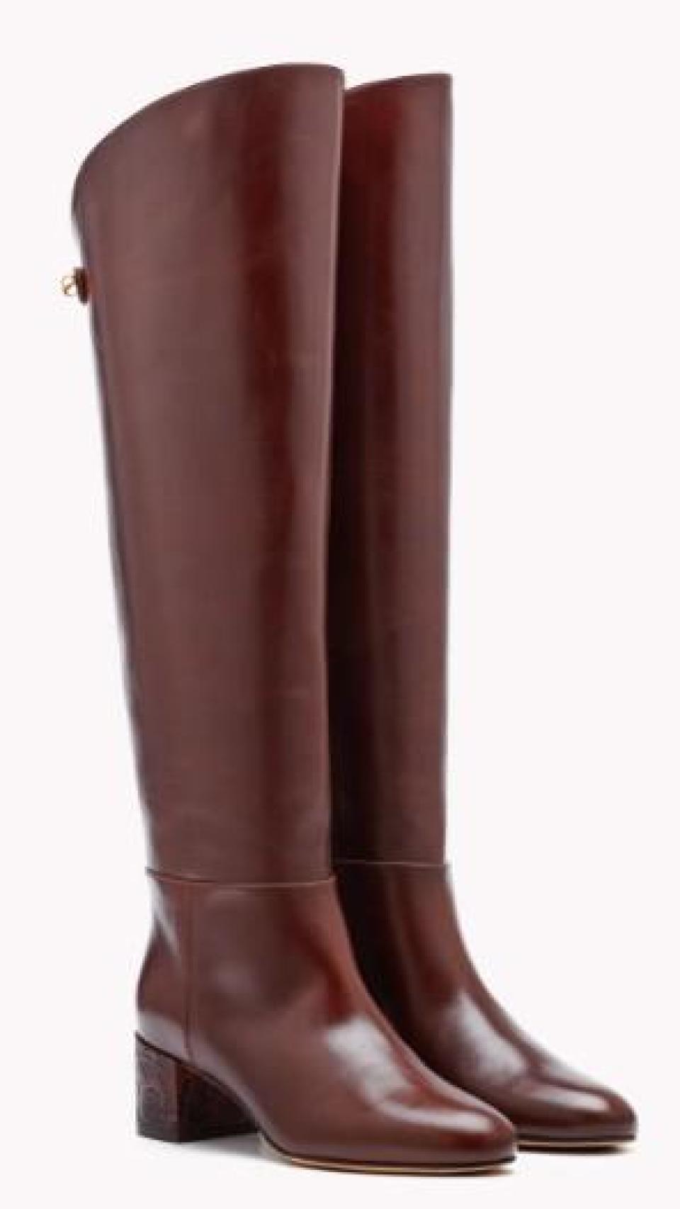 Las botas de Adriana Abascal.