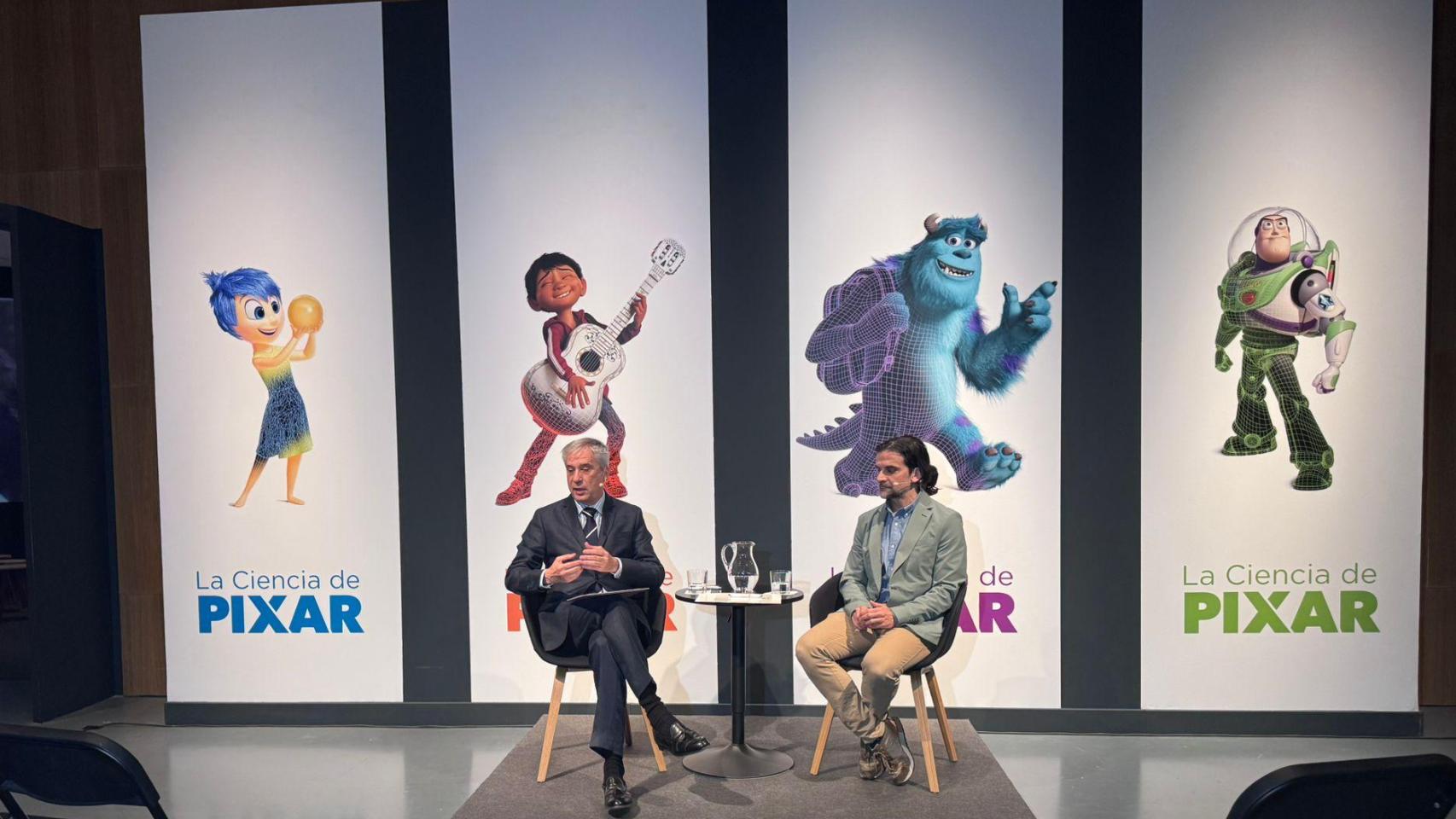 Presentación en CaixaForum Zaragoza de 'La Ciencia de Pixar'.