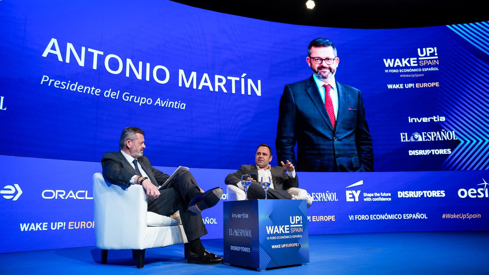 Antonio Martín, presidente del Grupo Avintia en su conversación con Eduardo Ortega, redactor jefe de EL ESPAÑOL-Invertia