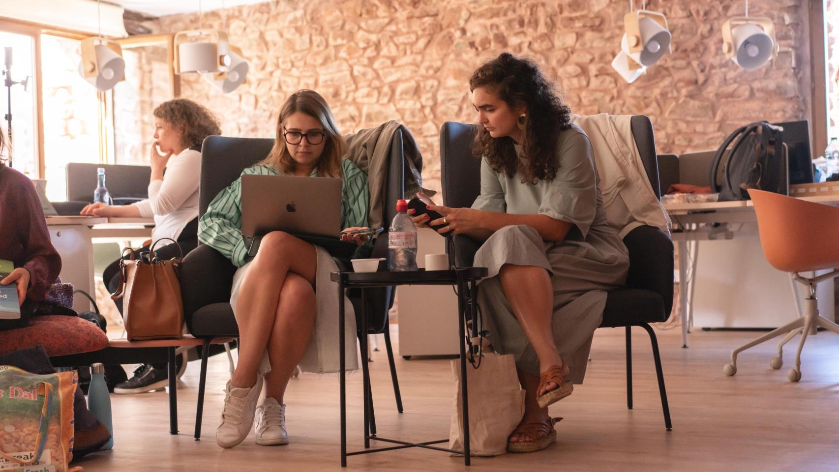 Mujeres emprendedoras participantes en el proyecto de aceleración de proyectos The Break, en la Sierra de la Demanda