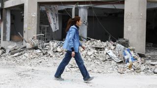 Las mujeres de Irán, atrapadas en un 'triángulo hostil': el futuro que depara a las 1,6 millones desplazadas tras el conflicto