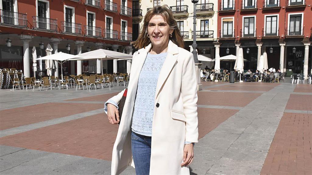 Carmen Camarero atiende a EL ESPAÑOL de Castilla y León.