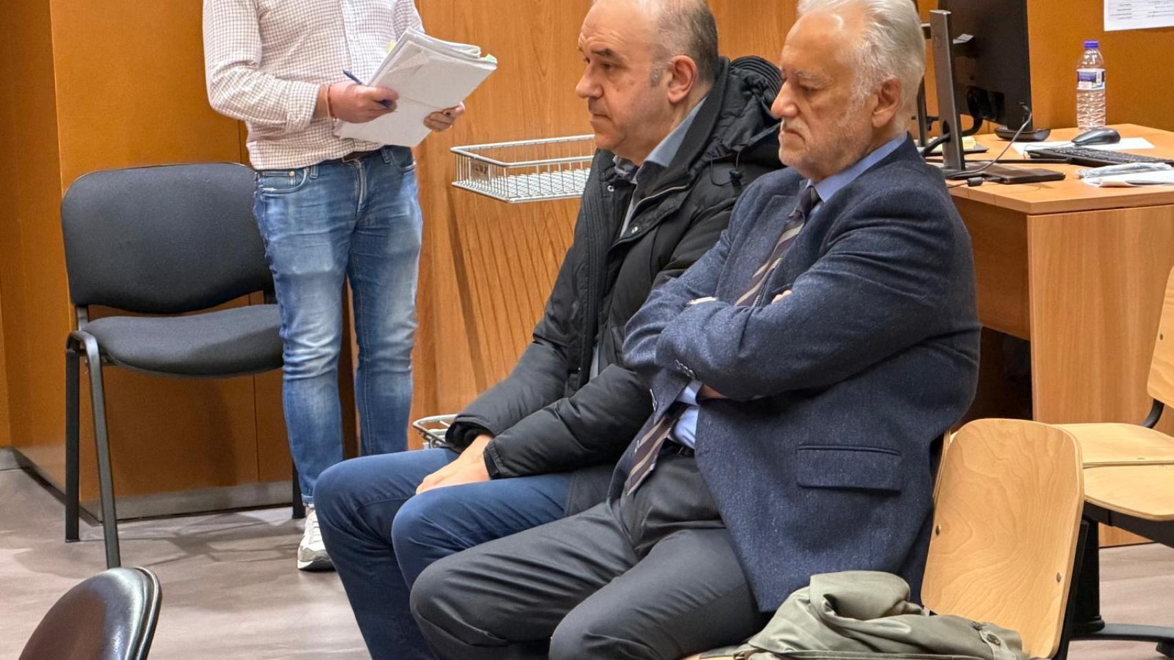 Manuel y Miguel Reija en el juicio de la primitiva millonaria de A Coruña